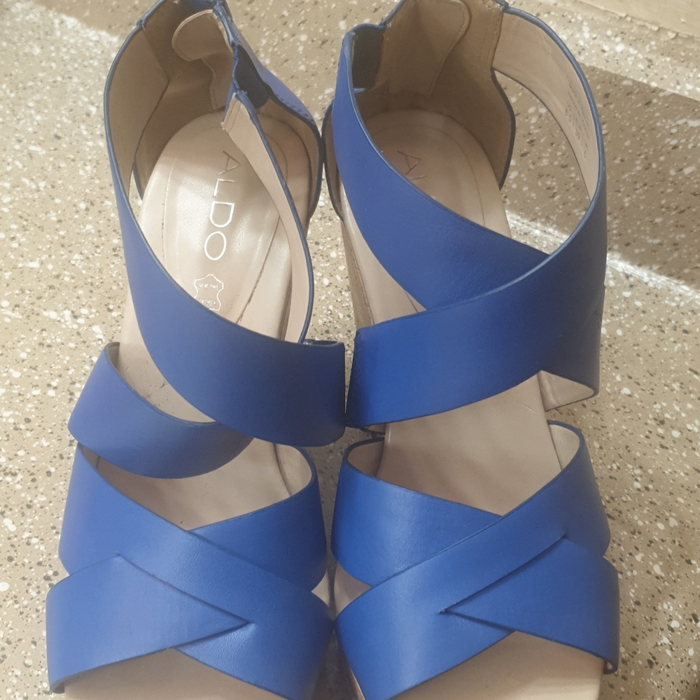 Shoes - Picture 5 of 5